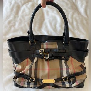 Burberry handbag tote